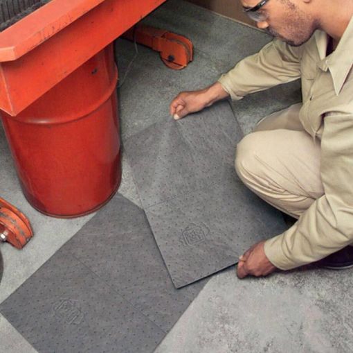 PIG Mat pads Universal Light-weight grey (cap to 0.42L per pad, 200/pack)