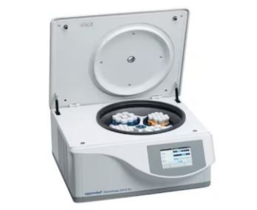 Picture of Centrifuge 5910 Ri, touch interface, refrigerated, with Rotor S-4xUniversal, incl. universal buckets, adapts for 5 mL/15 mL/50 mL conical tubes, 175 – 250 mL bottles and plates, adapts for 1000 mL bottles incl. 4 x 1000 mL bottles, 230 V/50 – 60 Hz (AU)